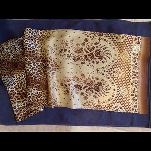 Oscar de La Renta Scarf